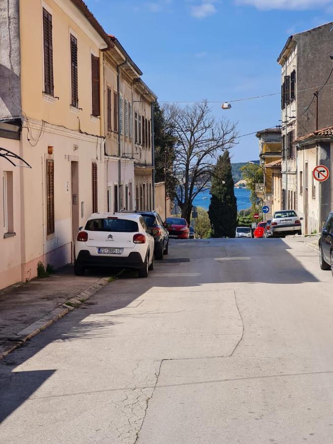 Atraktivan Stan U Blizini Pulske Arene !! Pula Dış mekan fotoğraf